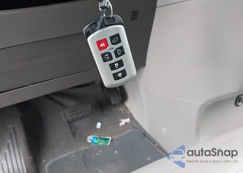 2015 Toyota Sienna Xle 8 Passenger из США, поврежденный, VIN 5TDYK3DC2FS530821